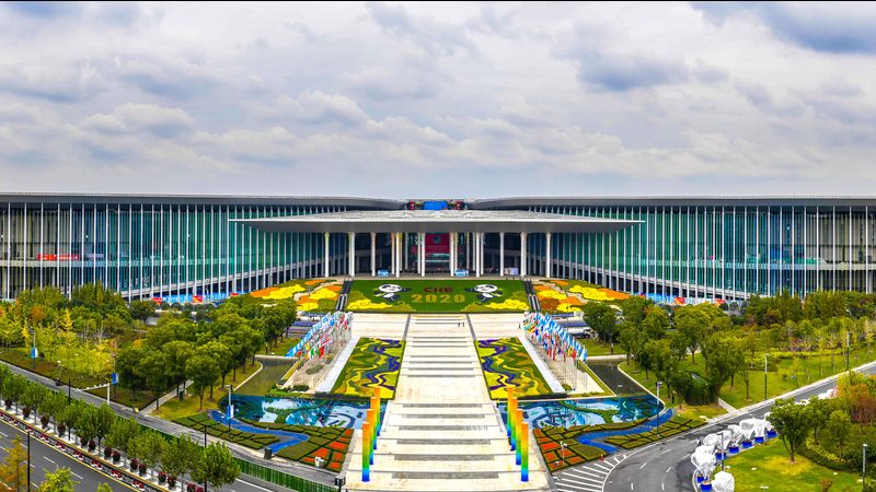 广告制作报价受多种因素影响，其中最直接的因素包括：